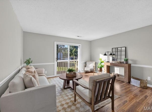 2042 Gascony Parc Drive, Lake St Louis, MO 63367