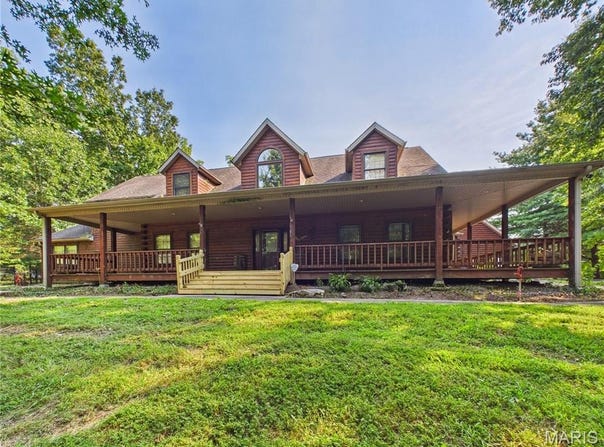 331 Pine Log Lane, Jackson, MO 63755