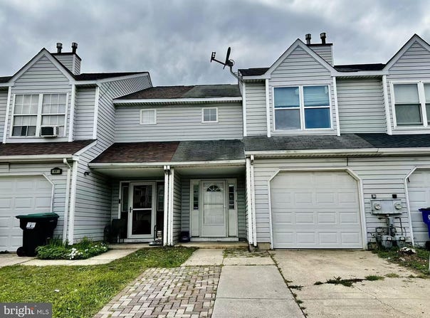 19 KELSTON Drive, NEWARK, DE 19702