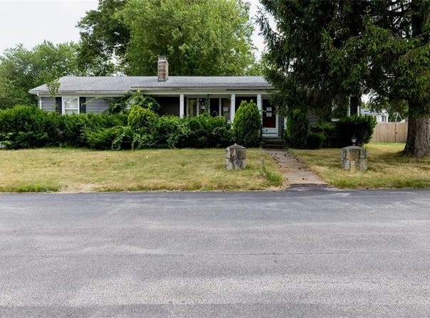 12 Cypress Drive, Smithfield, RI 02828