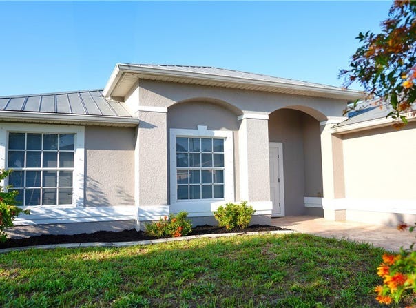 930 SW 37th Terrace, Cape Coral, FL 33914