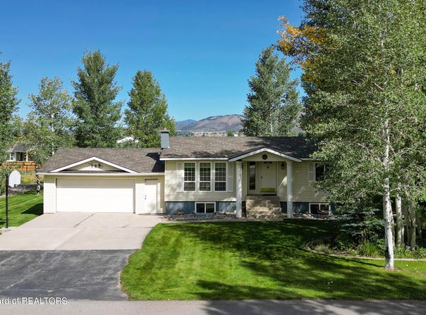 79 TWIN CLIFFS Road, Afton, WY 83110