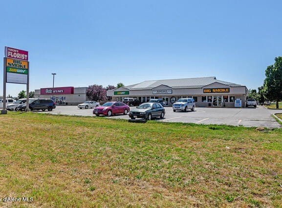 9170 N Hess St, Hayden, ID 83835