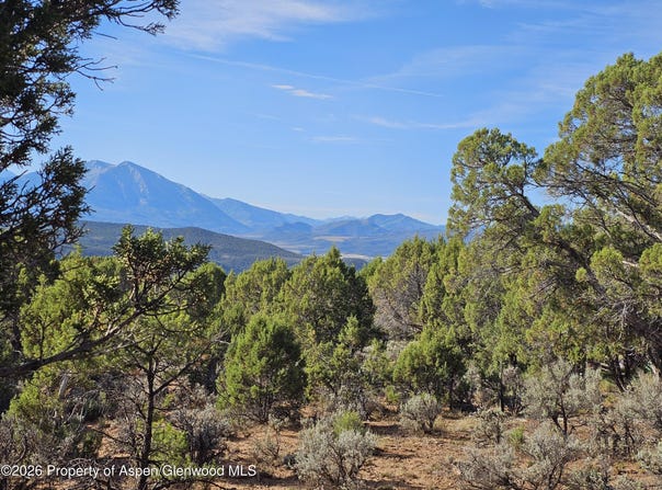 209 Crescent Lane, Glenwood Springs, CO 81601