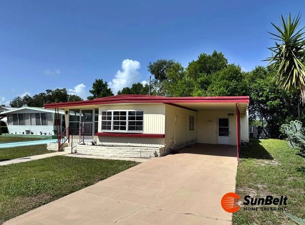 90 Clairmont Avenue, Debary, FL 32713