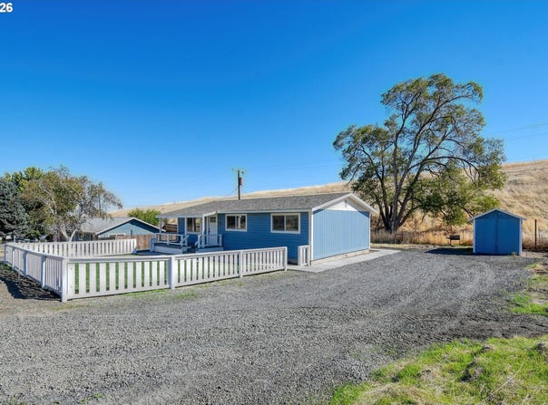 70959 SW DOUGLAS Dr, Pendleton, OR 97801