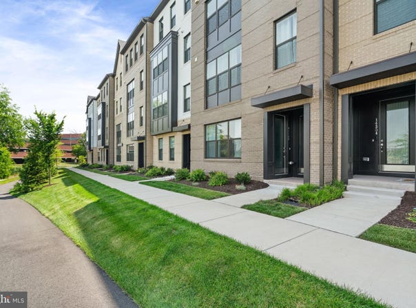 14350 YESLER Avenue, CHANTILLY, VA 20151