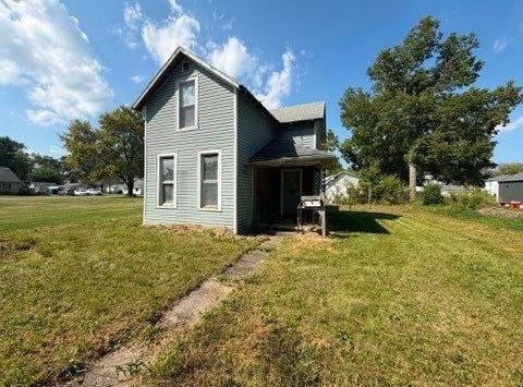 214 E James St, Bradford, OH 45308