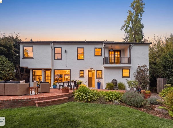 5610 Snake Rd, Oakland, CA 94611