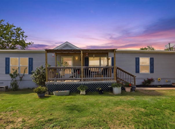 612 Lilac Way, Kyle, TX 78640