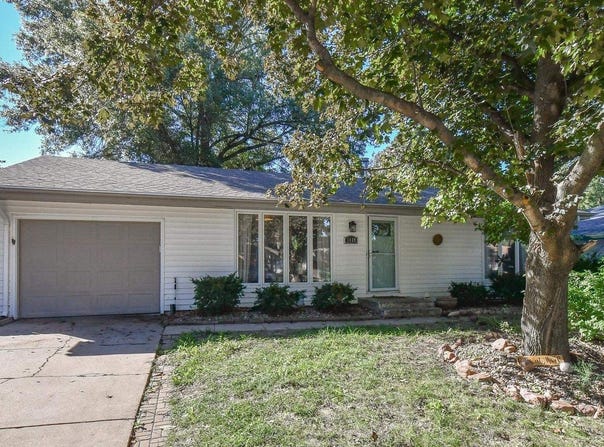 1139 Starview Lane, Lincoln, NE 68512