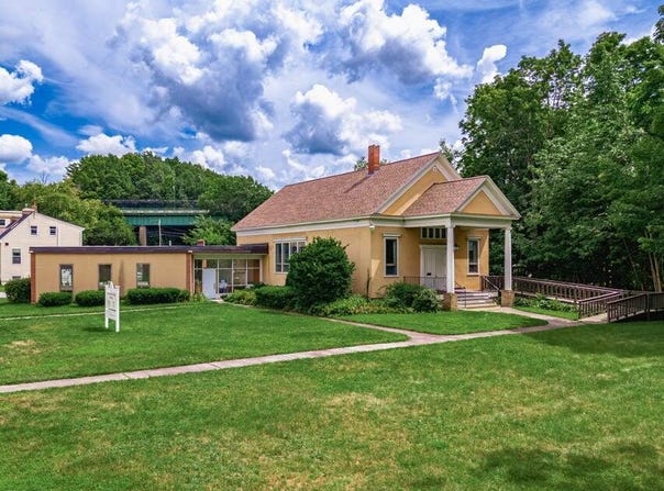 2 Howard Street, Augusta, ME 04330