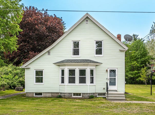 18 Cooks Mills Road, Casco, ME 04015