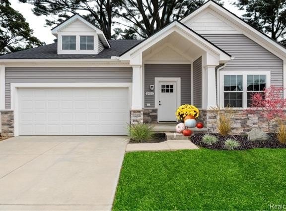 22622 Pine Drive, Lyon Twp, MI 48178