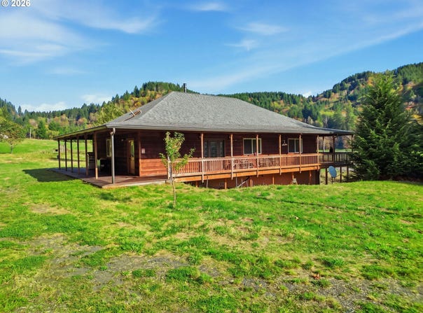 3380 N FORK SMITH RIVER Rd, Reedsport, OR 97467