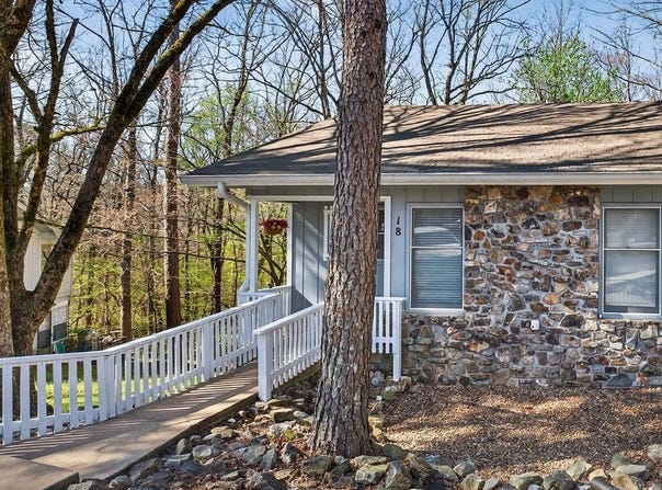 18 Macotera Place, Hot Springs Village, AR 71909