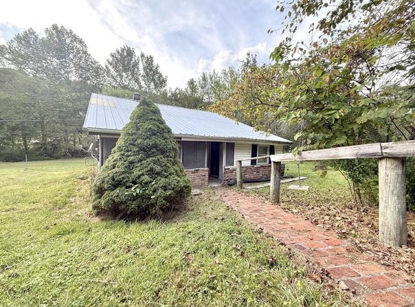 9459 State Route 335, Beaver, OH 45613
