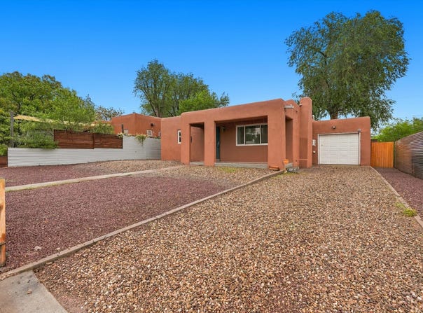 2734 San Rafael Avenue SE, Albuquerque, NM 87106