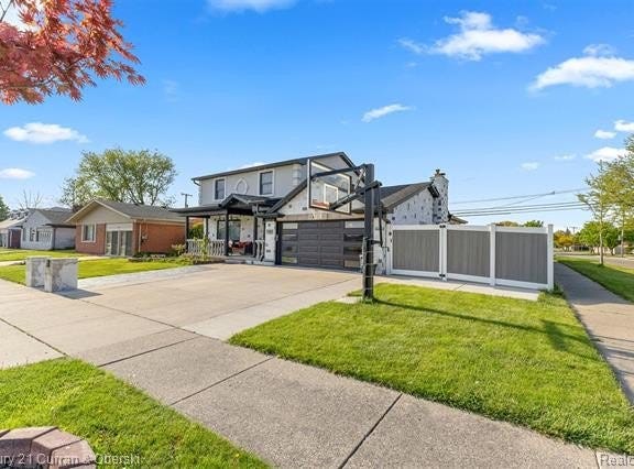 27006 Kingswood Drive, Dearborn Heights, MI 48127
