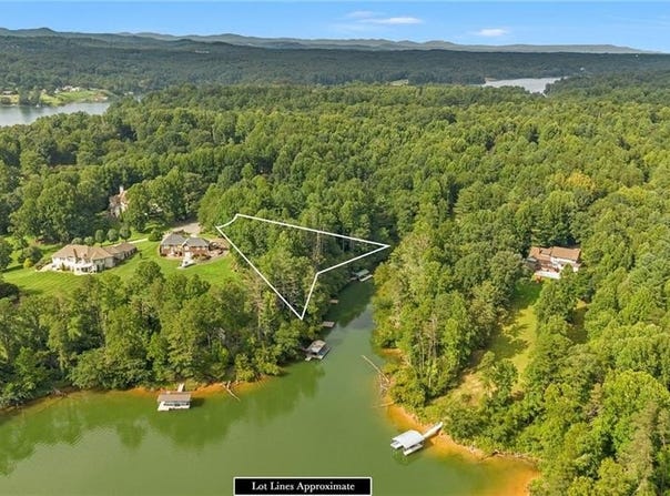 Willowbrook Lane, Wilkesboro, NC 28659