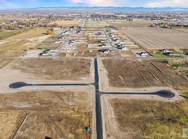 L1 B4 N 3744 E, Rigby, ID 83442