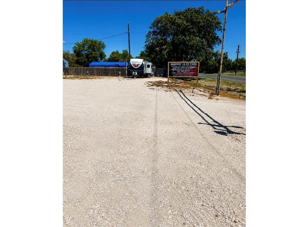 420 N Norton, Freer, TX 78357
