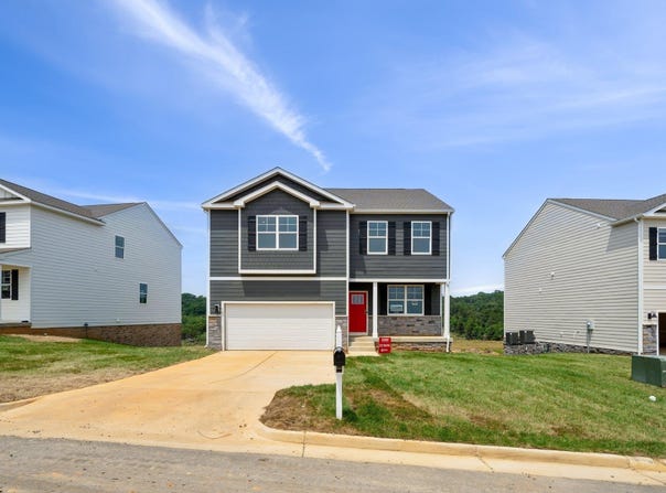 565 SUMMERCREST AVE, WAYNESBORO, VA 22980