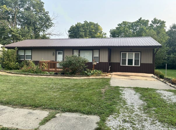 325 W 3rd St, Lamoni, IA 50140