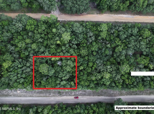 GLORIA, Interlachen, FL 32148
