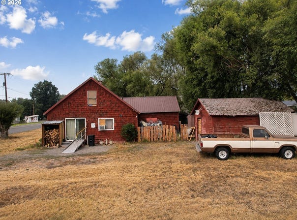 605 SE SCHOOL St, Enterprise, OR 97828