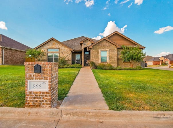 866 Great Waters Drive, Abilene, TX 79602