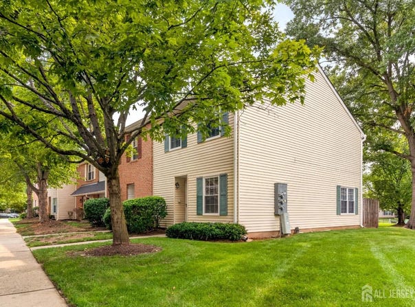 390 McDowell Drive, East Brunswick, NJ 08816