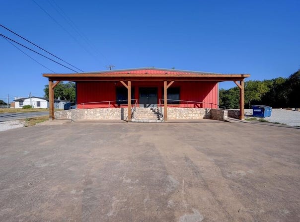 1301,1307 N Main St, Blanco, TX 78606