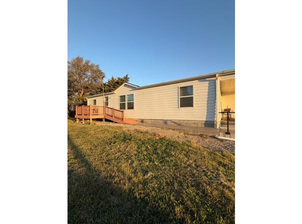 740 N 230th Rd, Aurora, KS 67417
