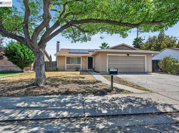 2650 Colony Dr, Tracy, CA 95376