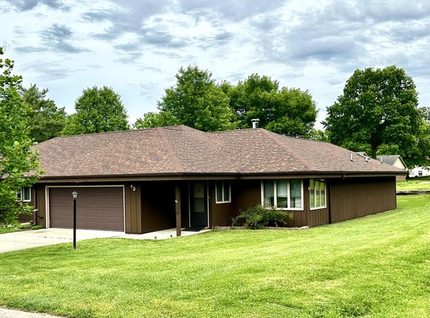 4 D Pinecrest Rd, Boonville, MO 65233
