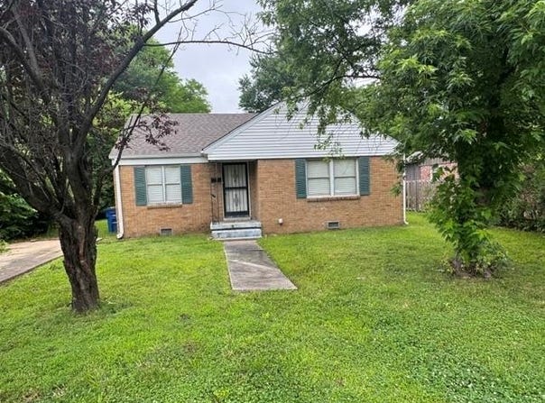 217 ROSS AVENUE, West Memphis, AR 72301