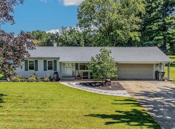 1104 Westwood Drive, Goshen, IN 46526