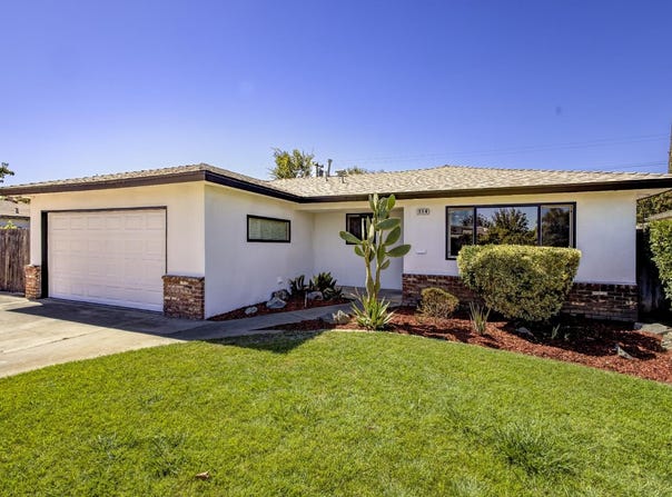 514 W San Gabriel Avenue, Clovis, CA 93612