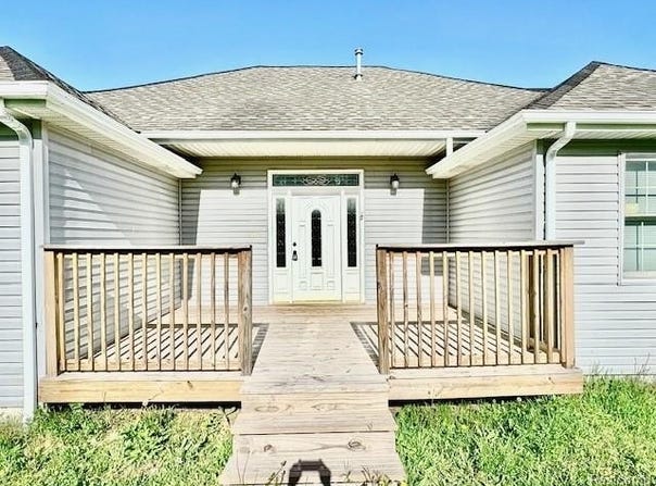 2095 M 140, Benton Harbor, MI 49022