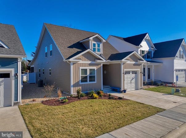 33768 CATCHING COVE Court, LEWES, DE 19958