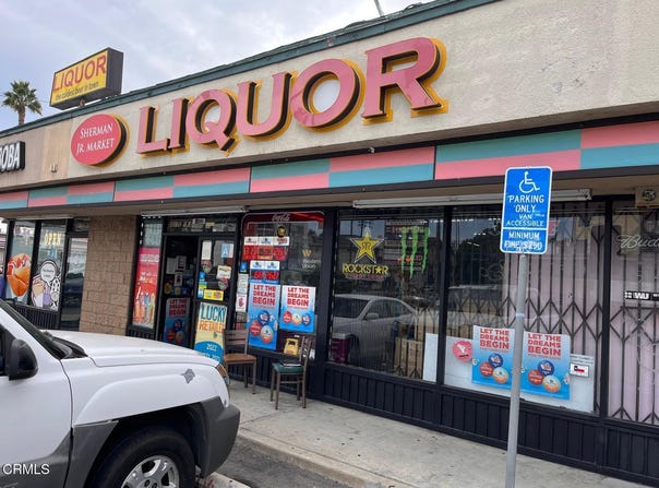 16045 Sherman Way, Van Nuys, CA 91406