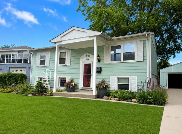 328 Homer Avenue, Romeoville, IL 60446