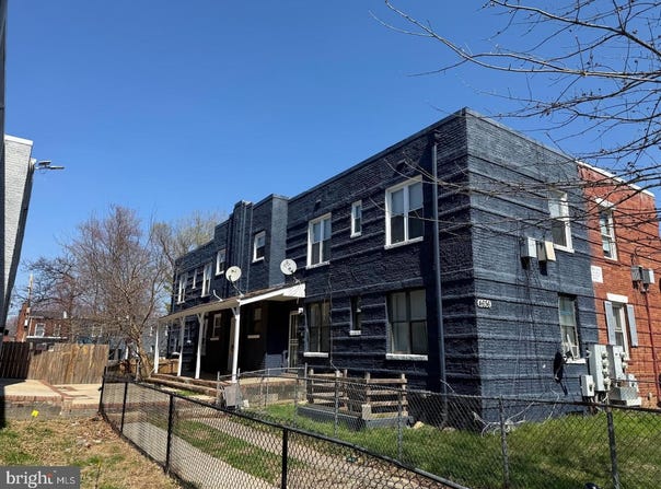 4636 HILLSIDE Road SE, WASHINGTON, DC 20019
