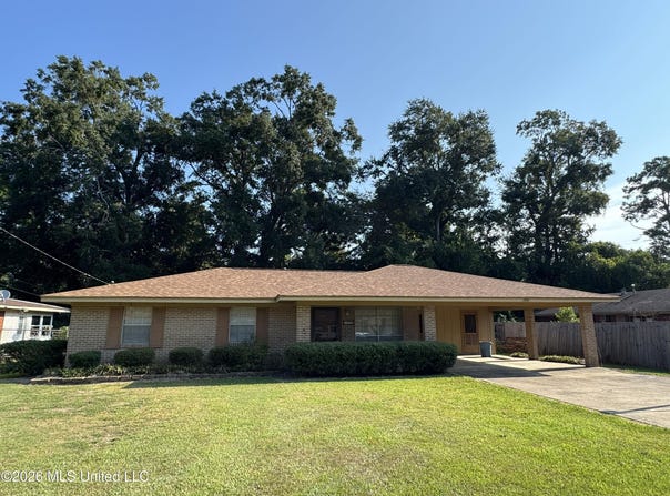 102 Brookfield Drive, Natchez, MS 39120