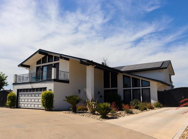 723 W Pine Street, Exeter, CA 93221