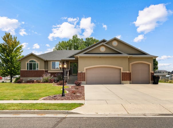 192 N 4600 W, West Point, UT 84015