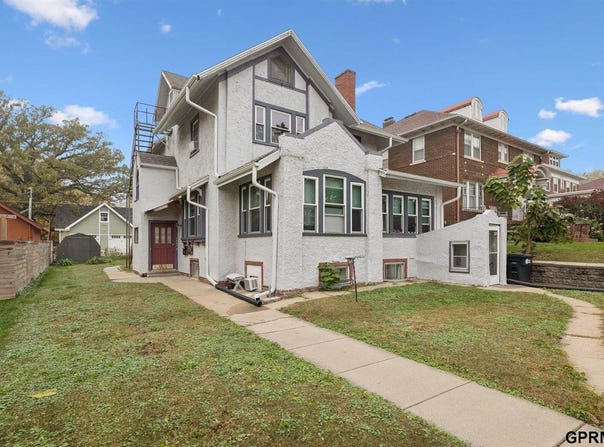 1738 South 32Nd Avenue, Omaha, NE 68105