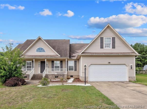 1906 Sunshine Court, Hope Mills, NC 28348
