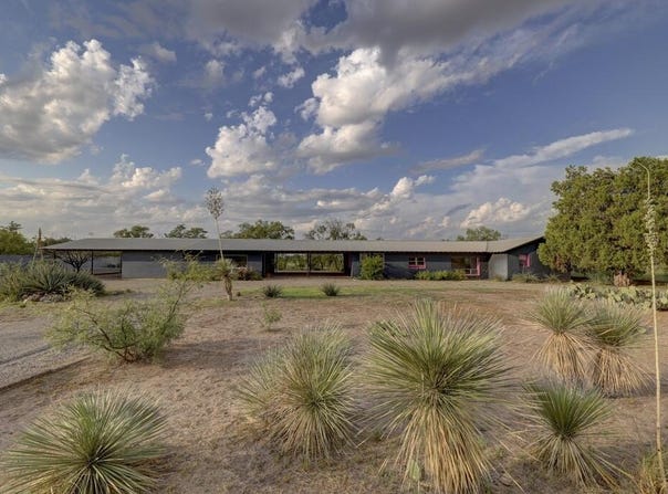 1011 W Washington St, Marfa, TX 79843